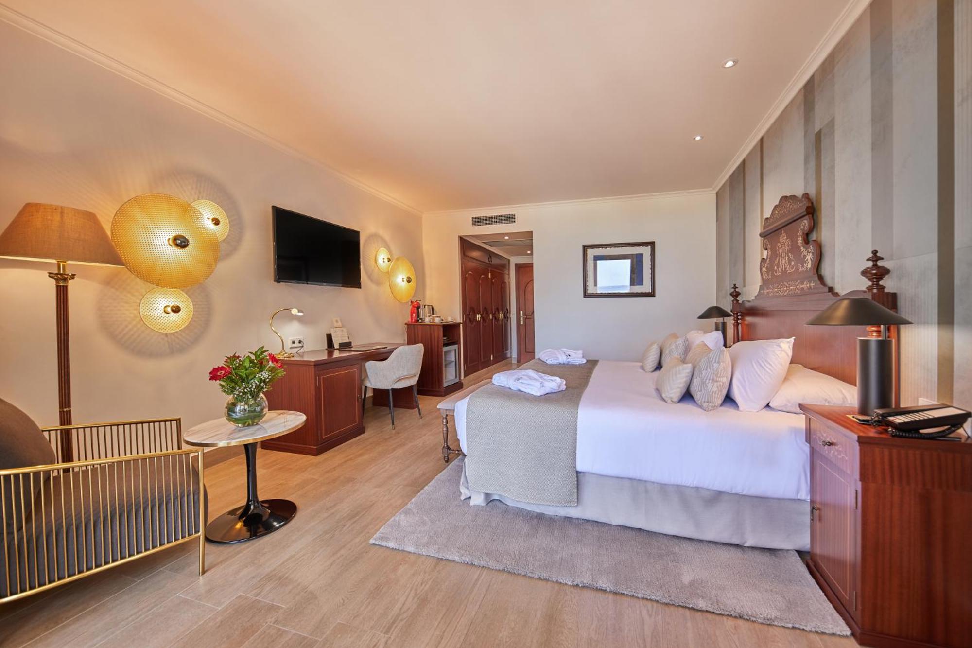 Secrets Mallorca Villamil Resort & Spa - Adults Only باغيرا المظهر الخارجي الصورة Deluxe room
