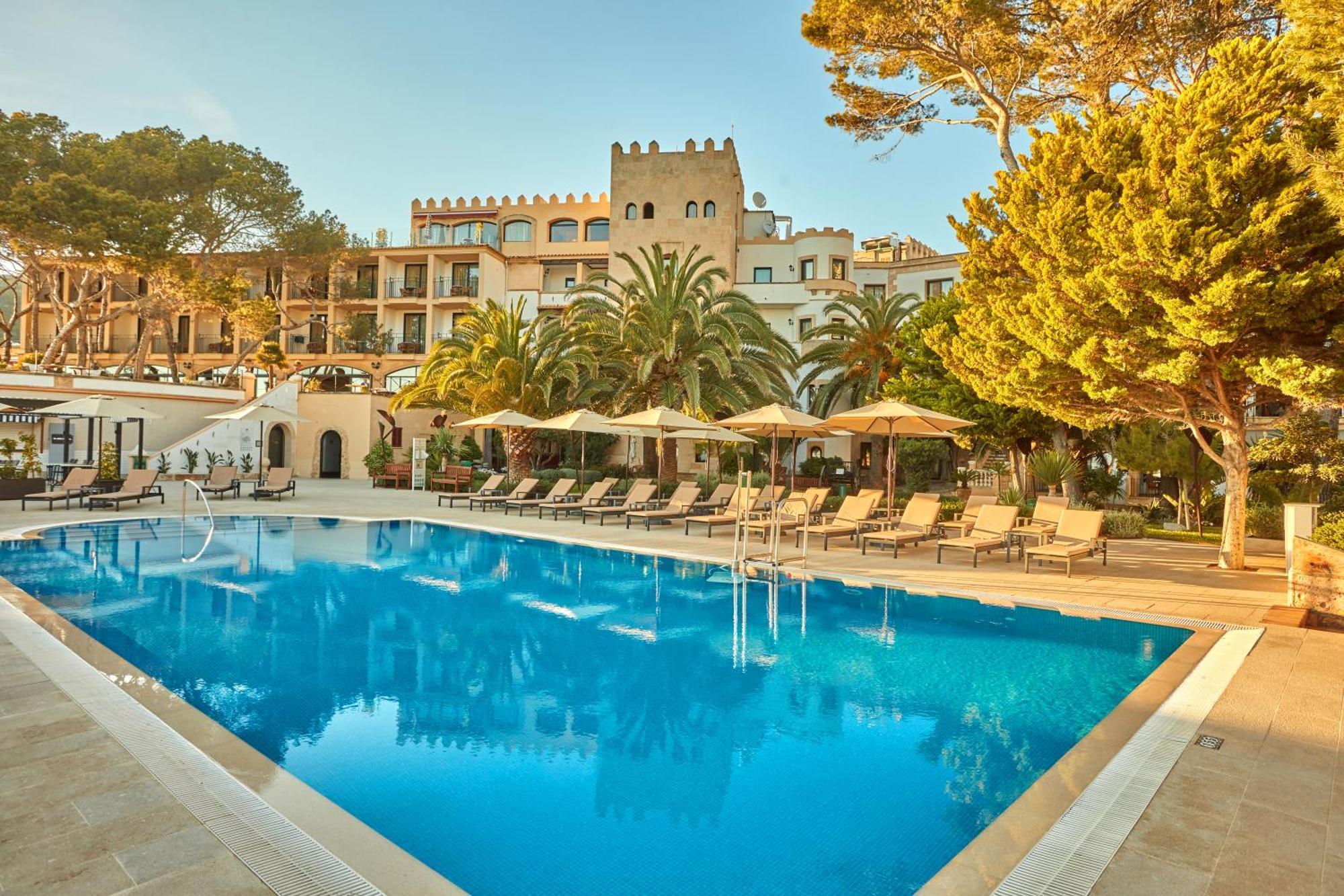 Secrets Mallorca Villamil Resort & Spa - Adults Only باغيرا المظهر الخارجي الصورة The hotel's swimming pool