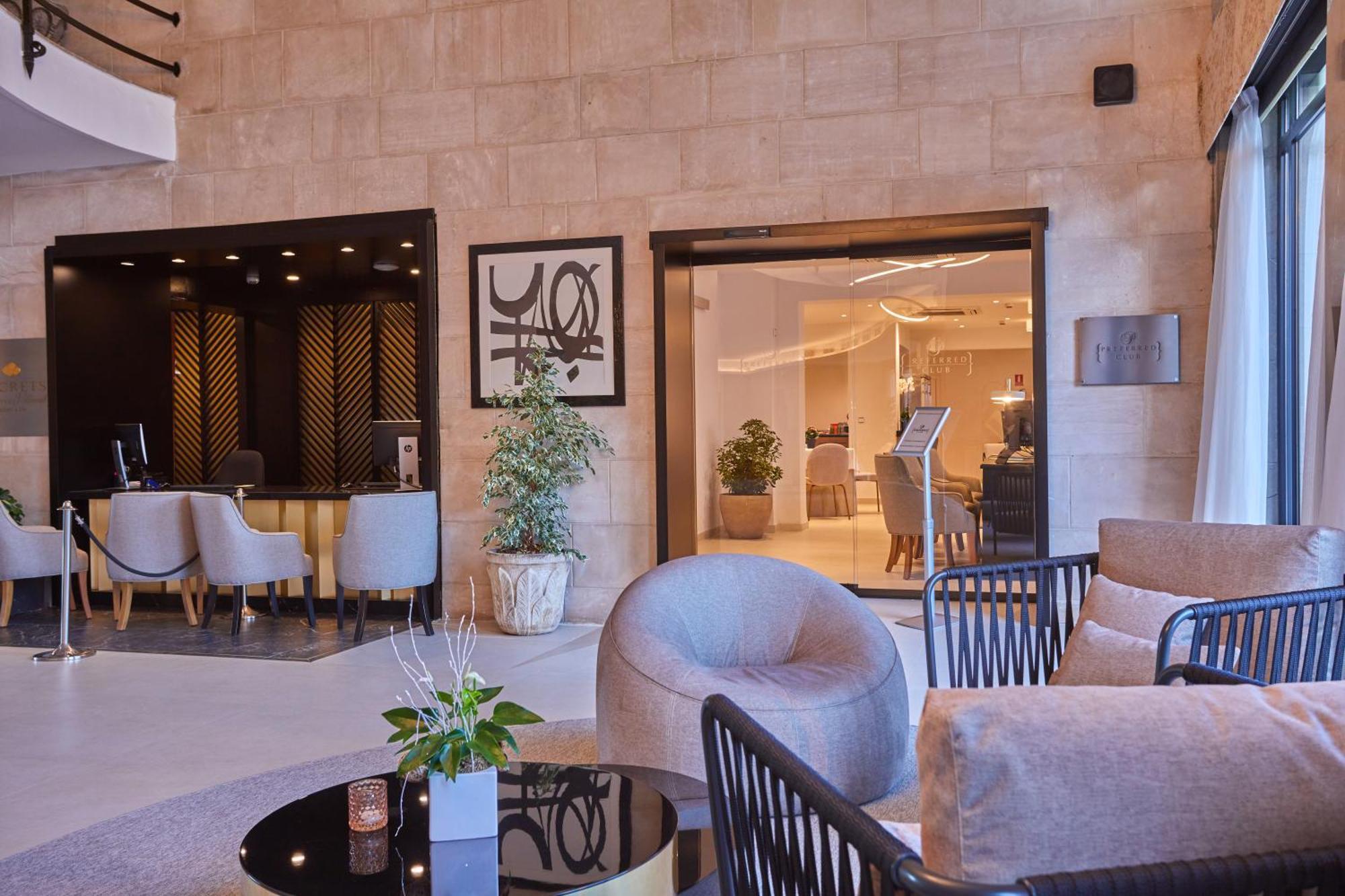 Secrets Mallorca Villamil Resort & Spa - Adults Only باغيرا المظهر الخارجي الصورة The lobby of the hotel
